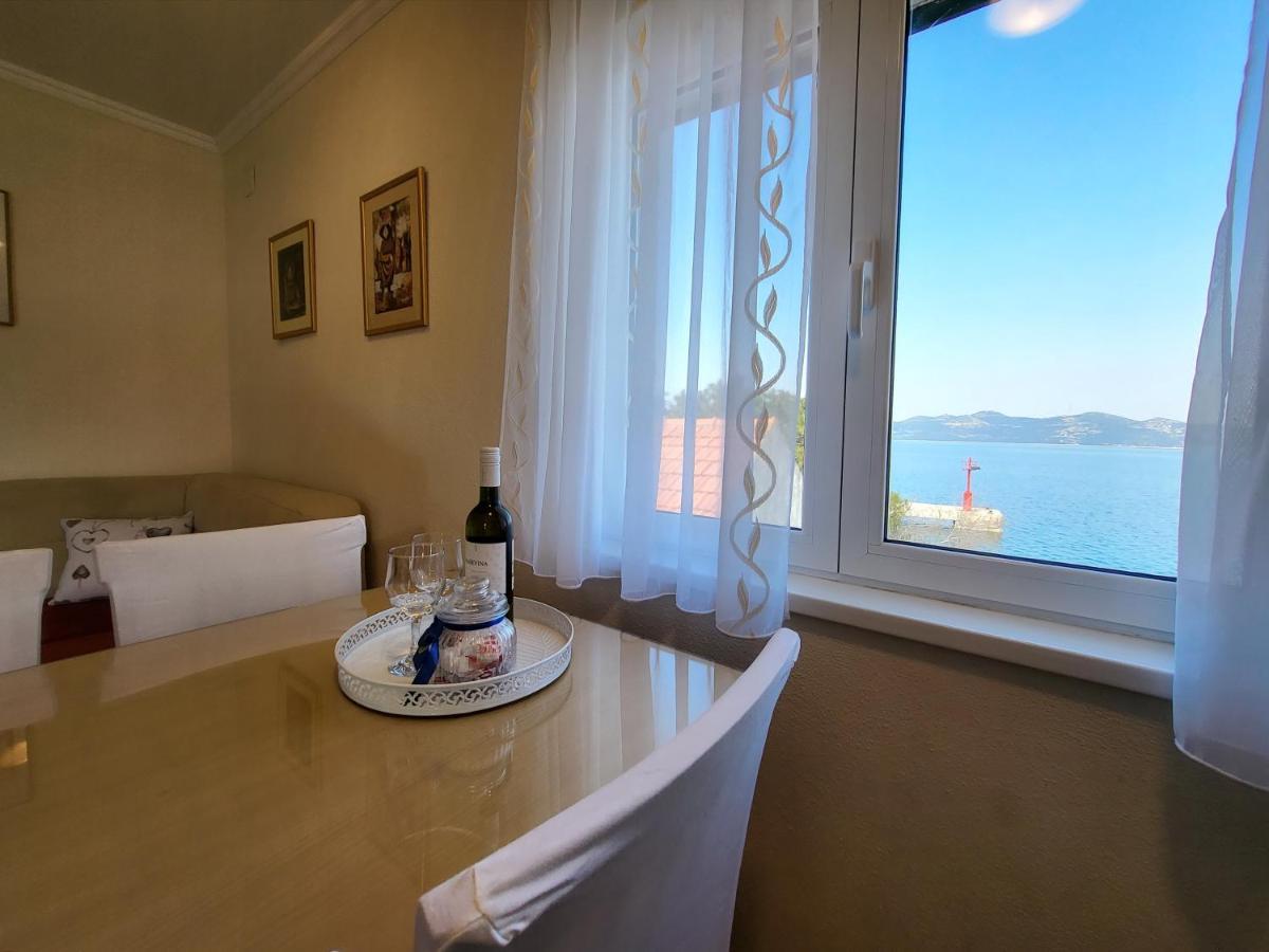 Holiday Home Duje มาลีลิช ภายนอก รูปภาพ