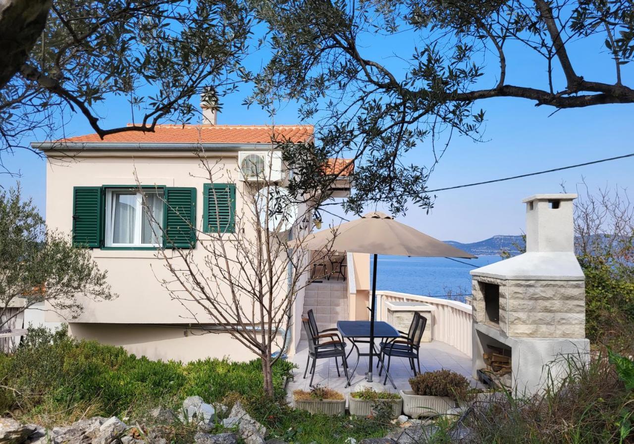 Holiday Home Duje มาลีลิช ภายนอก รูปภาพ