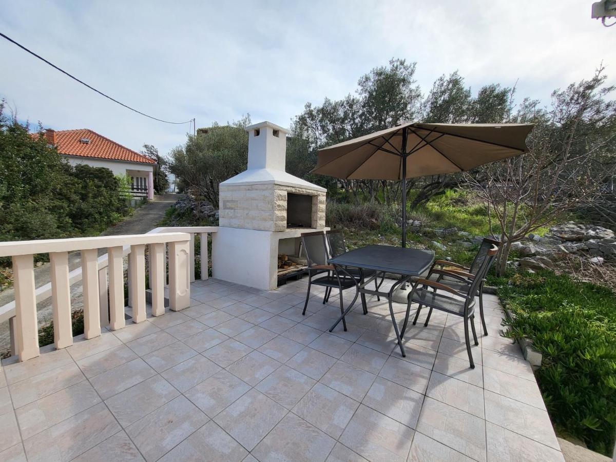 Holiday Home Duje มาลีลิช ภายนอก รูปภาพ